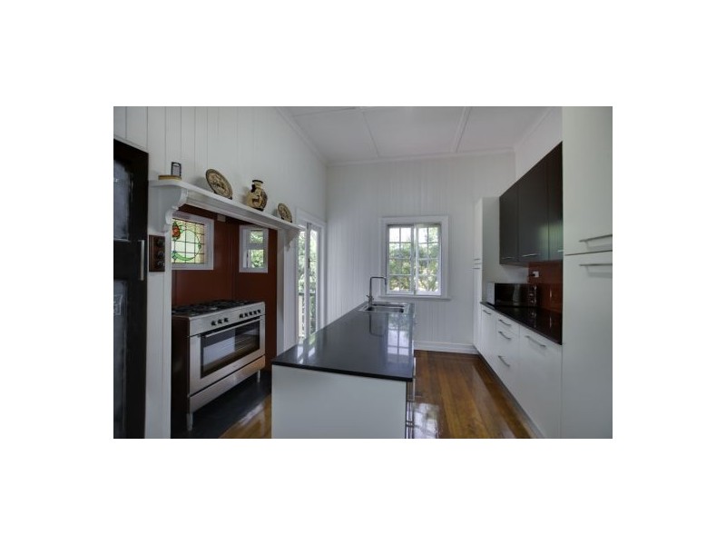 220 Chatsworth Road, Coorparoo QLD 4151