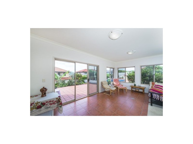 8 Sumner Place, Carindale QLD 4152