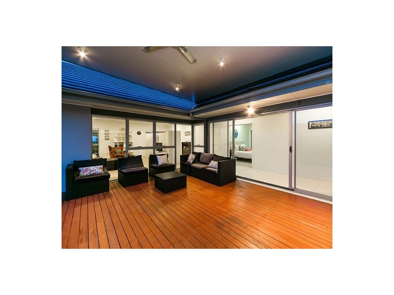 17 Esk Crescent, Wakerley QLD 4154