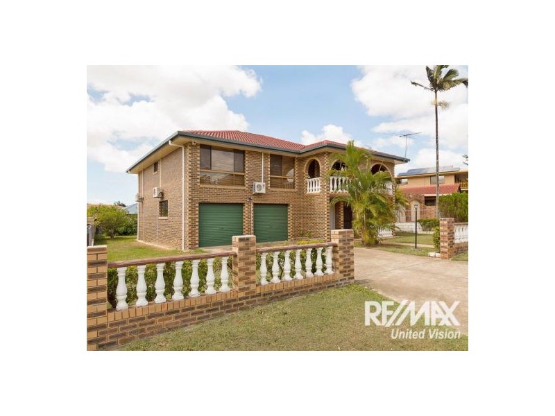 8 Uther Street, Carindale QLD 4152