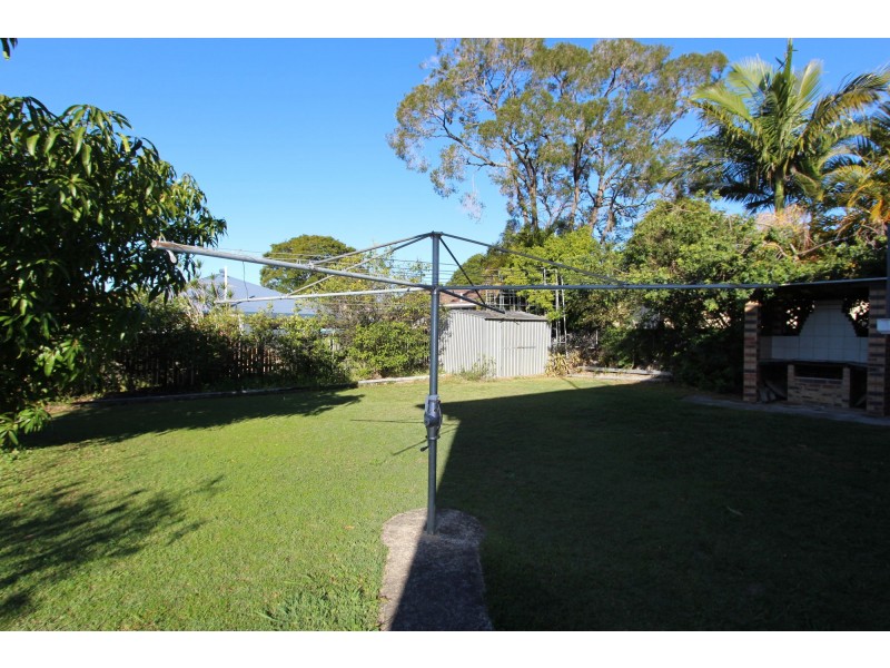8 Uther Street, Carindale QLD 4152