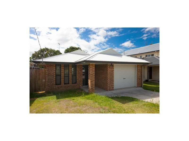15 Tina Street, Redland Bay QLD 4165