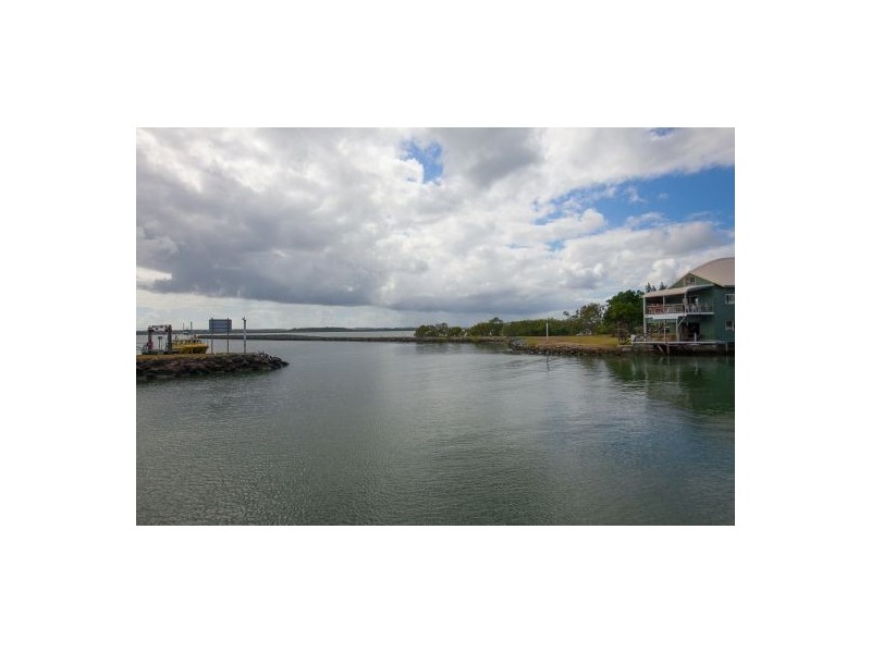 15 Tina Street, Redland Bay QLD 4165