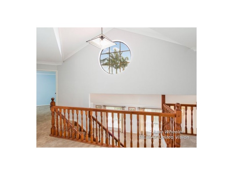 3 Kuhler Court, Carindale QLD 4152