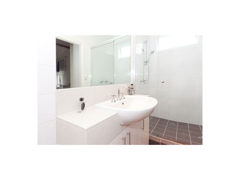 10 Eureka Street, Kelvin Grove QLD 4059