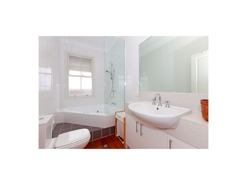 10 Eureka Street, Kelvin Grove QLD 4059