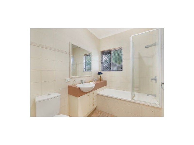 15 Oleander Place, Carindale QLD 4152