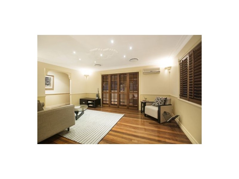 34 Breslin Street, Carina QLD 4152