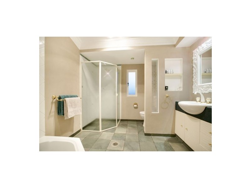 34 Breslin Street, Carina QLD 4152