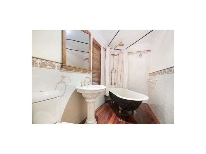 34 Breslin Street, Carina QLD 4152