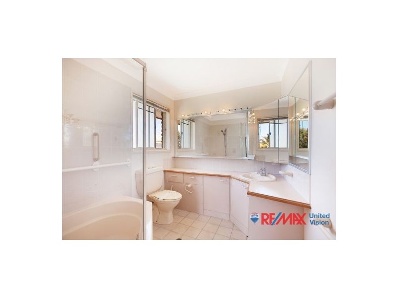 73 North Street, Woorim QLD 4507