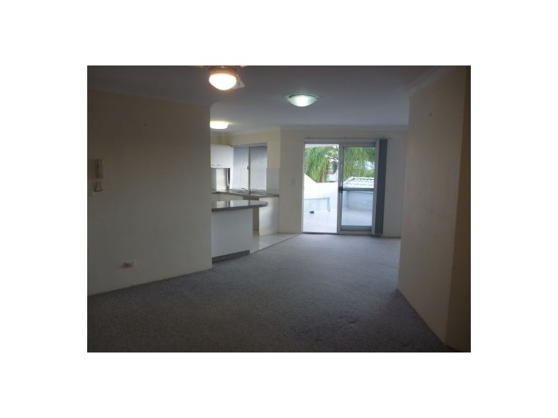 1/70 Wellington Street, Coorparoo QLD 4151