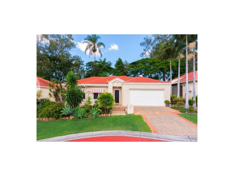 5 Flame Tree Crescent, Carindale QLD 4152