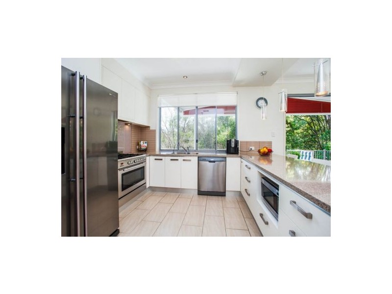 39 Almavale Street, Carindale QLD 4152