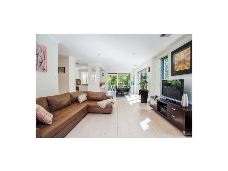 39 Almavale Street, Carindale QLD 4152