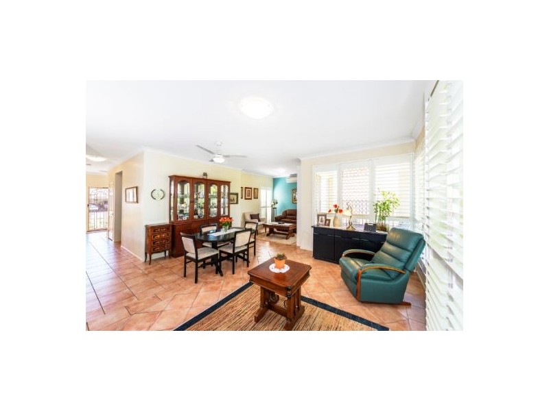 21 Oleander Place, Carindale QLD 4152