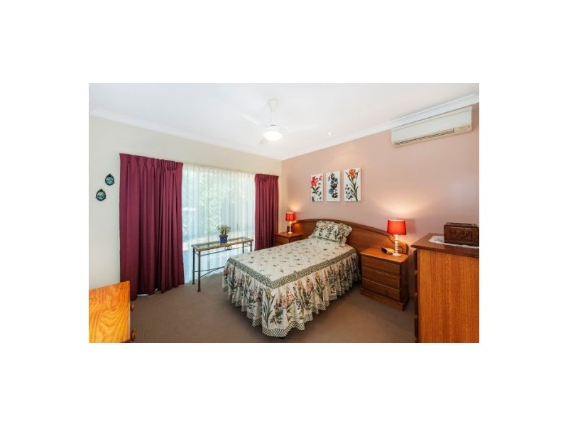 21 Oleander Place, Carindale QLD 4152