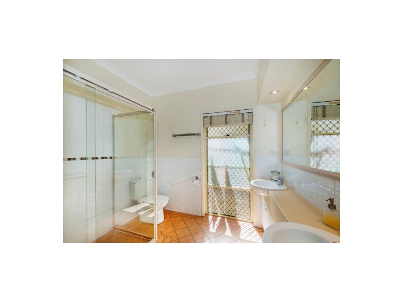 21 Oleander Place, Carindale QLD 4152