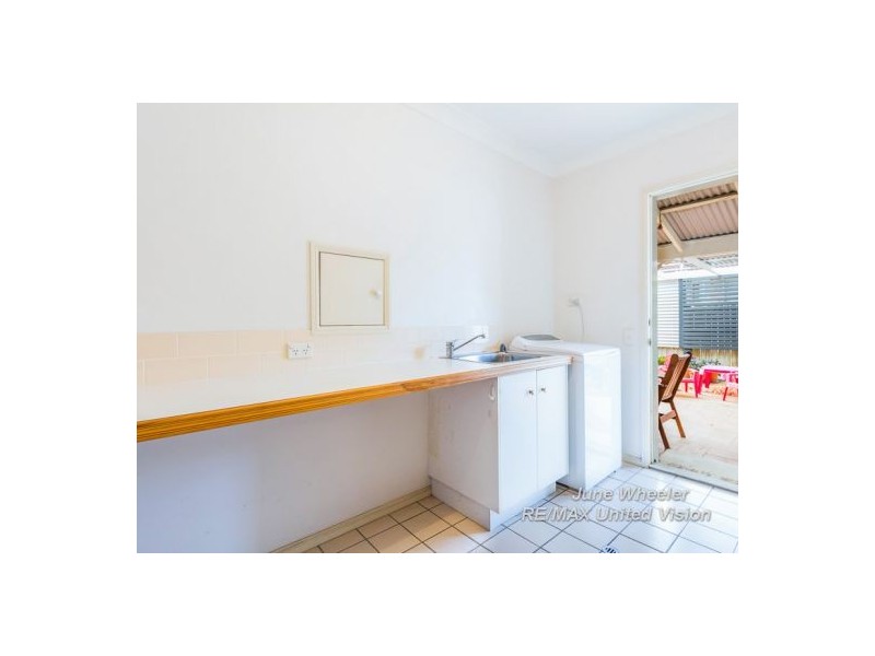 42 Kilmorey Street, Carindale QLD 4152