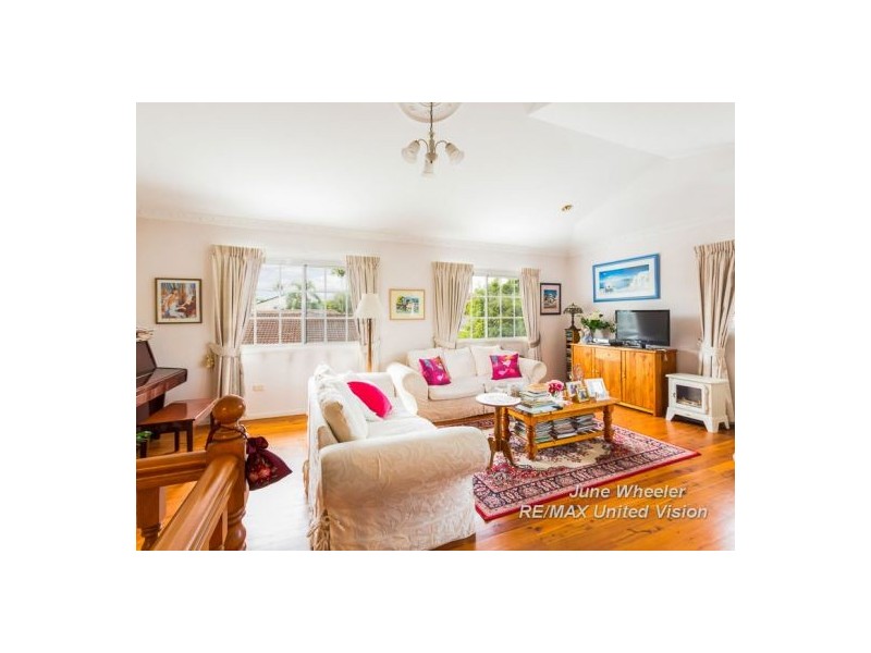 42 Kilmorey Street, Carindale QLD 4152