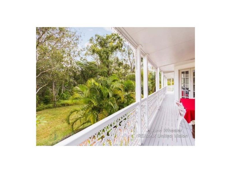 42 Kilmorey Street, Carindale QLD 4152