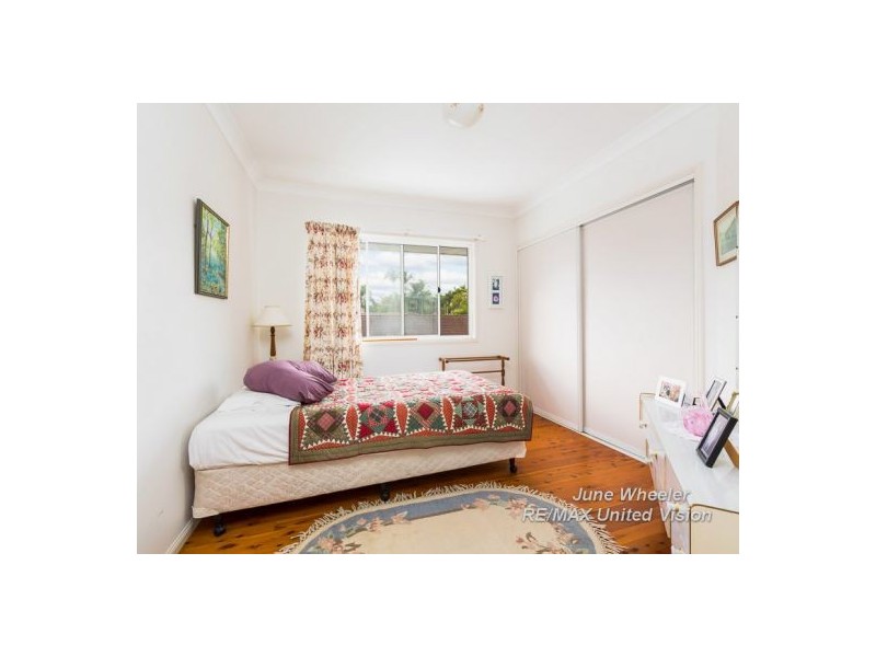 42 Kilmorey Street, Carindale QLD 4152