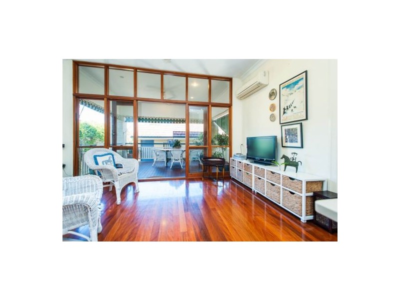 40 Doughty Avenue, Holland Park West QLD 4121