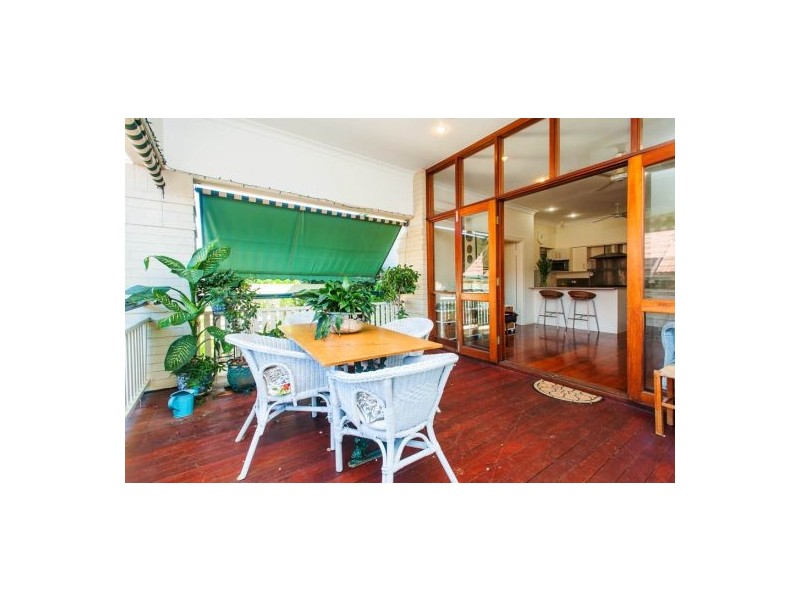 40 Doughty Avenue, Holland Park West QLD 4121