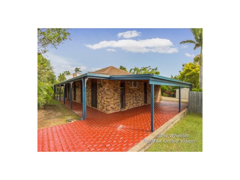 25 Lindisfarne Street, Carindale QLD 4152