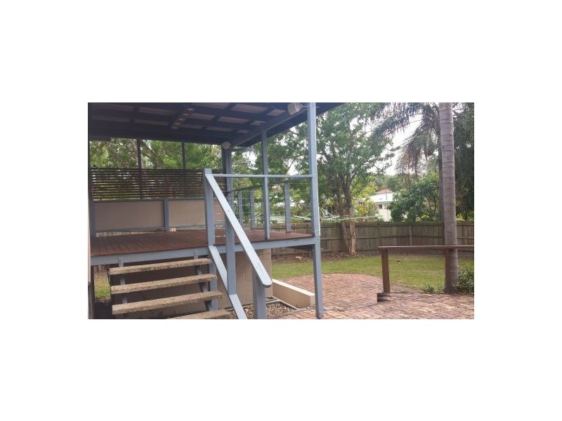 12 Vickers Street, Carina Heights QLD 4152