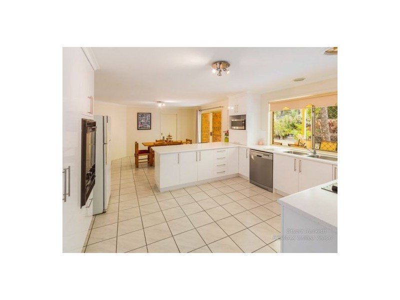 63 Wisteria Crescent, Mount Gravatt East QLD 4122