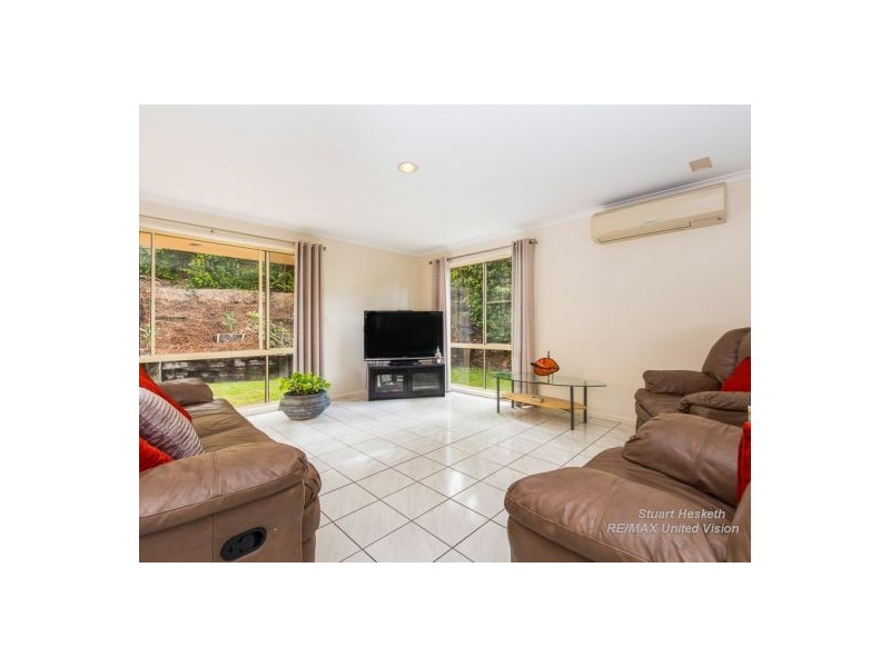 63 Wisteria Crescent, Mount Gravatt East QLD 4122