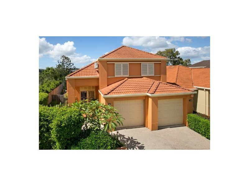 66 Flame Tree Crescent, Carindale QLD 4152