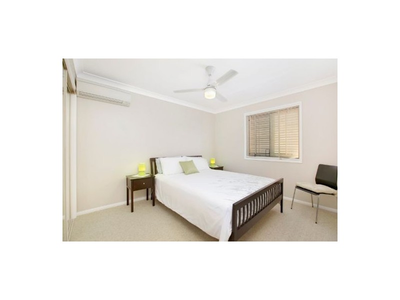 66 Flame Tree Crescent, Carindale QLD 4152