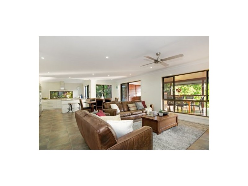 35 Eromanga Street, Carindale QLD 4152