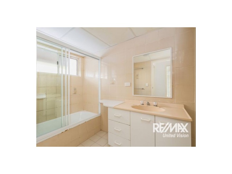 1/70 Wellington Street, Coorparoo QLD 4151