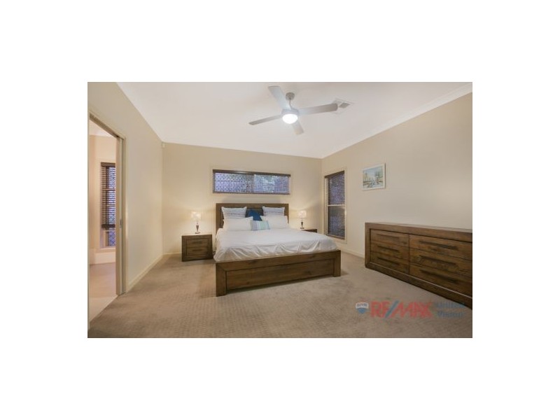 73 Brokenwood Circuit, Gumdale QLD 4154