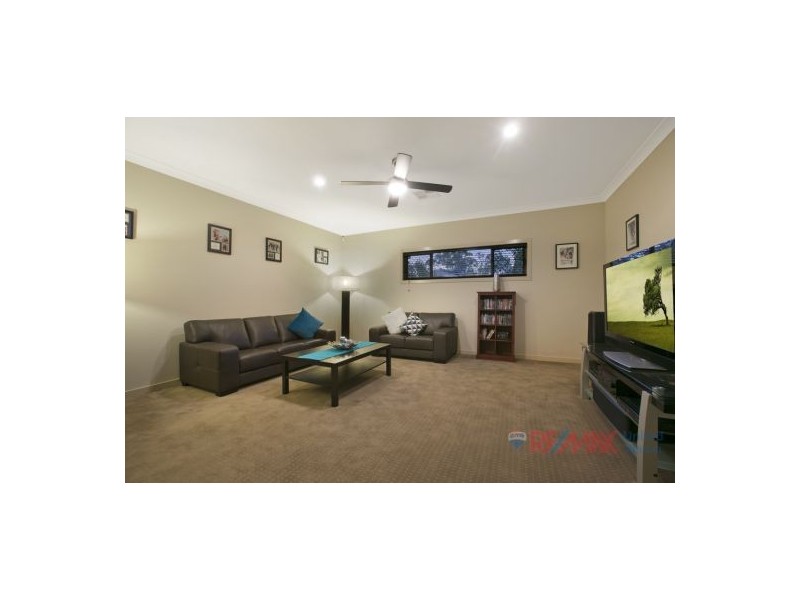 73 Brokenwood Circuit, Gumdale QLD 4154
