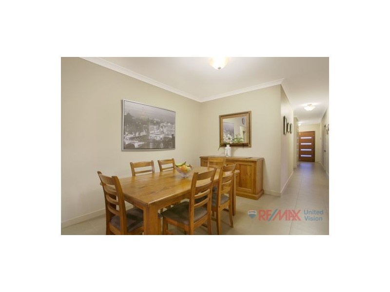 73 Brokenwood Circuit, Gumdale QLD 4154