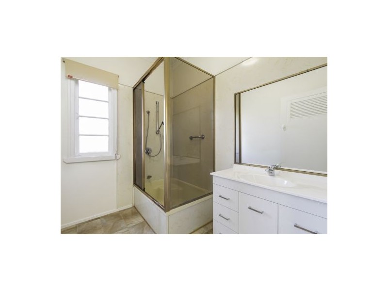 8 Stourbridge St, Mount Gravatt QLD 4122