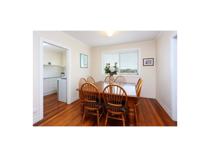 23 Grainger Street, Wynnum QLD 4178