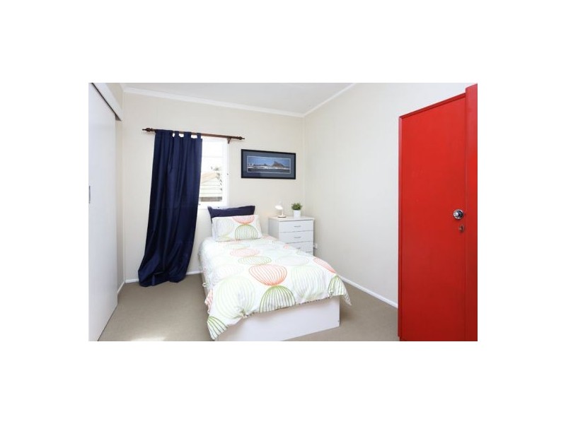 23 Grainger Street, Wynnum QLD 4178