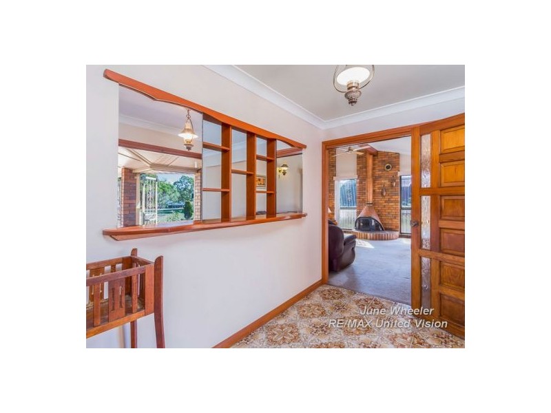63 Bridgnorth Street, Carindale QLD 4152