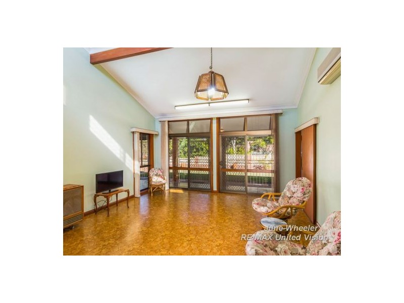 63 Bridgnorth Street, Carindale QLD 4152