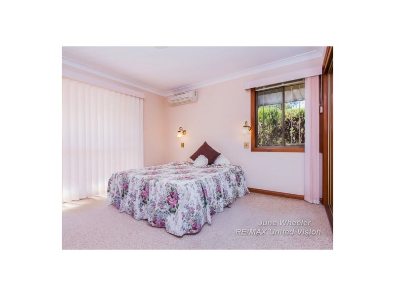 63 Bridgnorth Street, Carindale QLD 4152