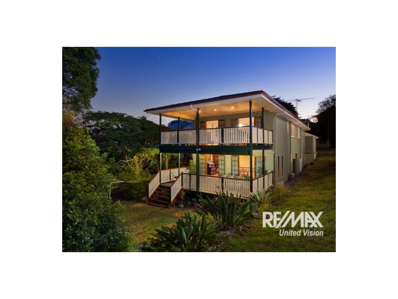 18 City View Road, Camp Hill QLD 4152