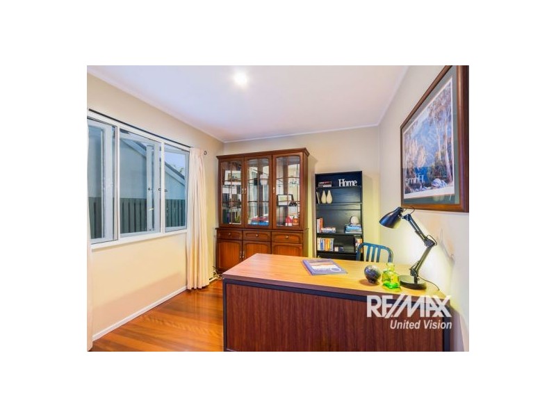 18 City View Road, Camp Hill QLD 4152