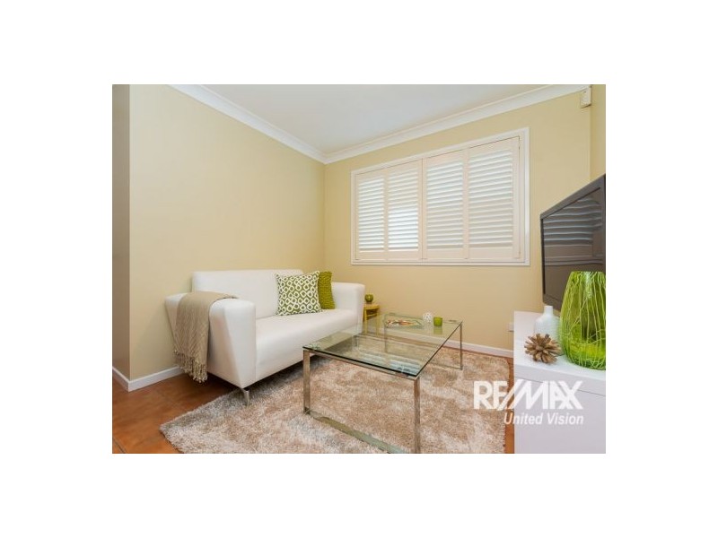 18 City View Road, Camp Hill QLD 4152