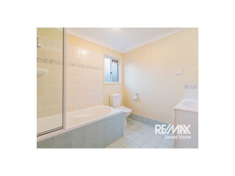 18 City View Road, Camp Hill QLD 4152