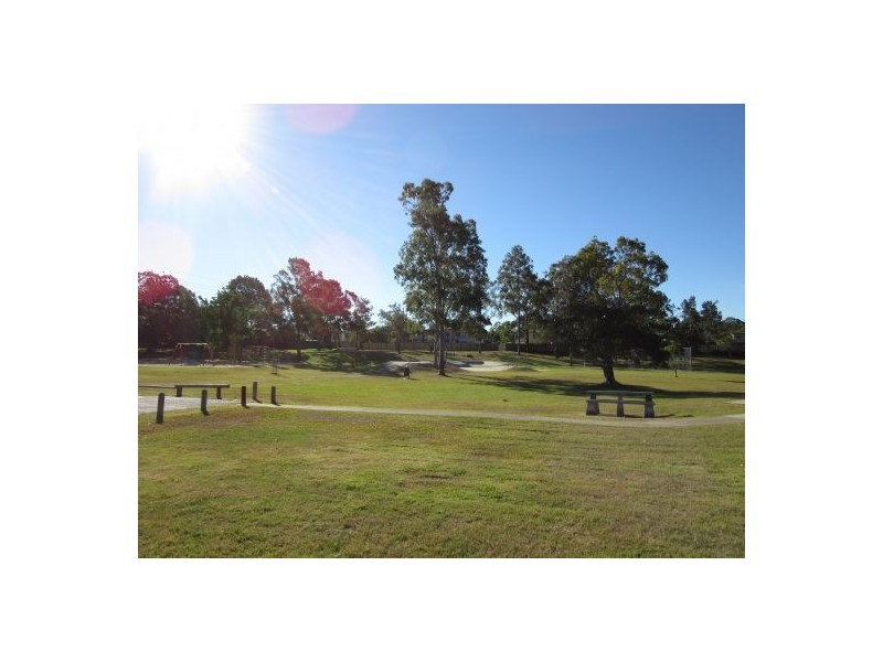 5 Wood Close, Loganholme QLD 4129